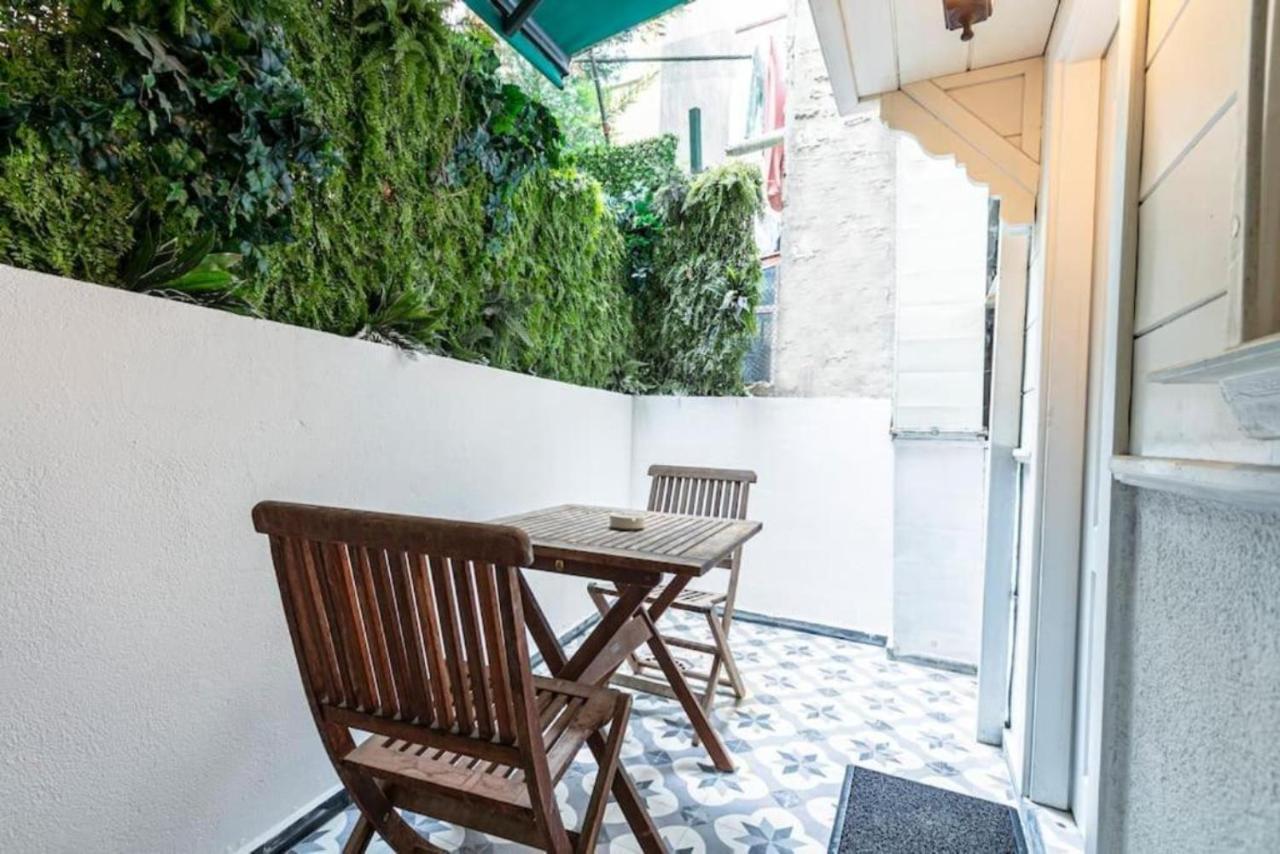 Historical 4-br Steps From Besiktas Stadium & Bosphorus Views - Prime Nisantasi Location! * איסטמבול