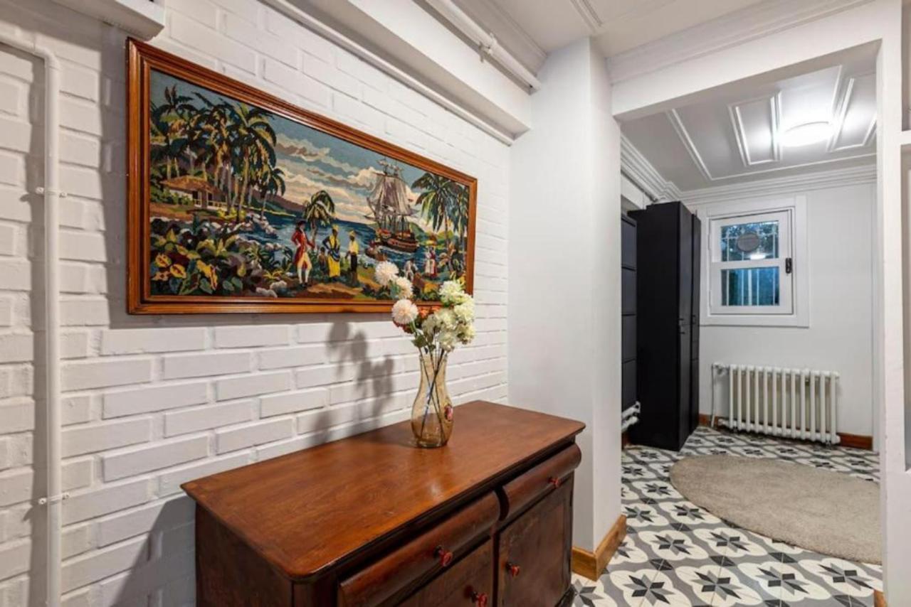 Apartament Historical 4-br Steps From Besiktas Stadium & Bosphorus Views - Prime Nisantasi Location! *