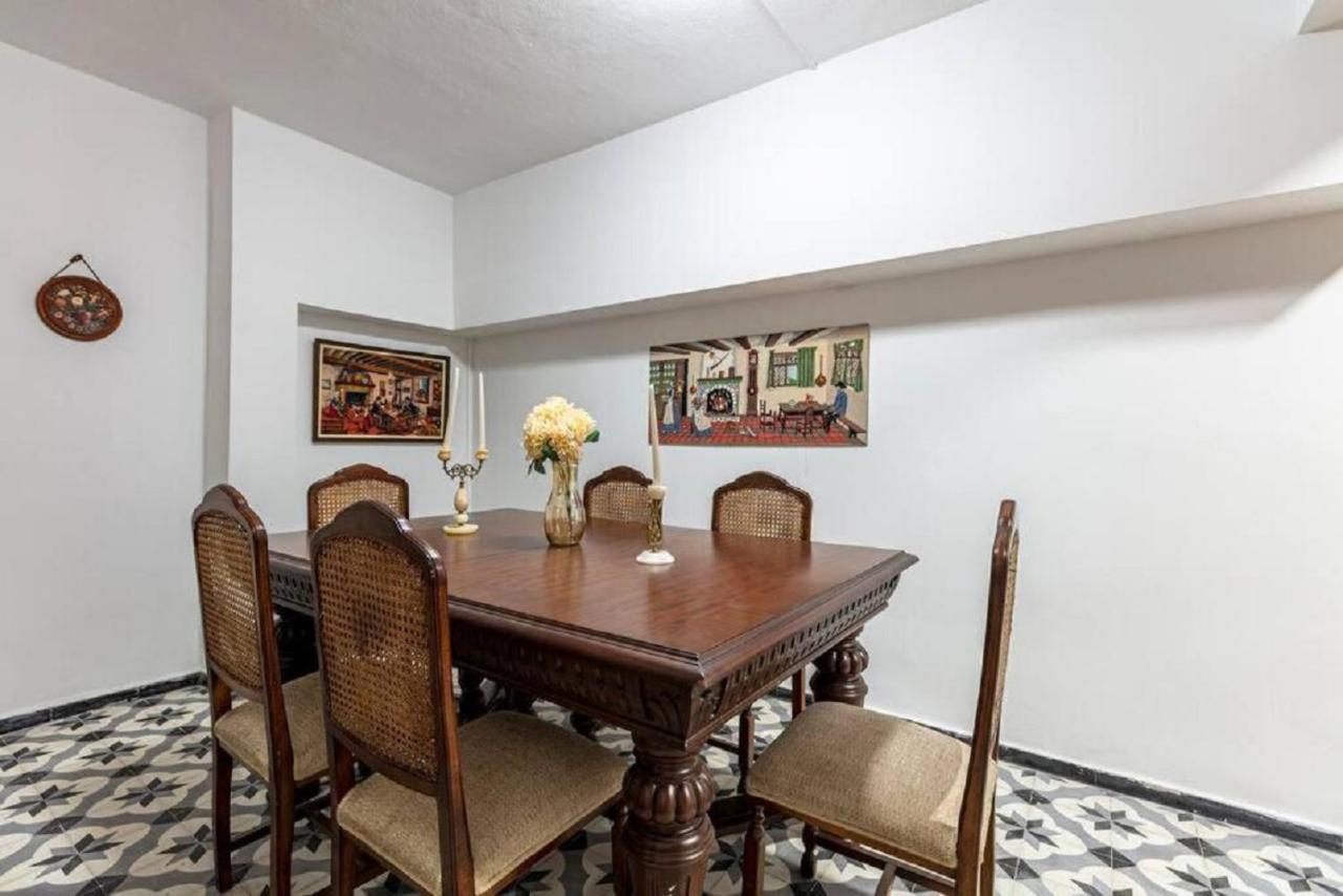 Apartament Historical 4-br Steps From Besiktas Stadium & Bosphorus Views - Prime Nisantasi Location! *