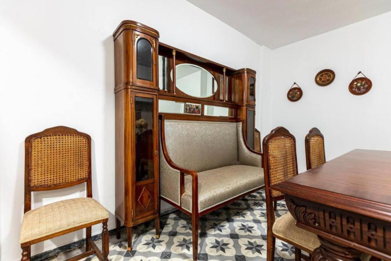 Historical 4-br Steps From Besiktas Stadium & Bosphorus Views - Prime Nisantasi Location! Apartament Istanbul
